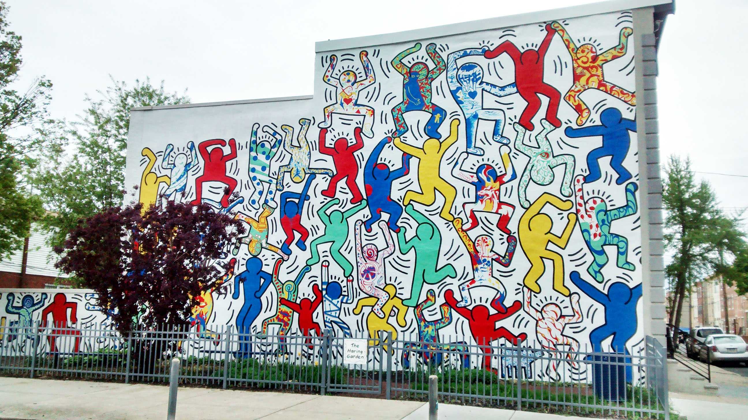 Walk It Out in Keith Haring's footsteps - The Daily Iowan